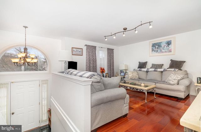 34 DEVONSHIRE PL, Columbia, PA 17512