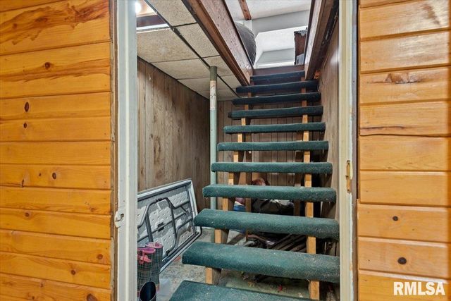 12 OAKLAND Drive, Riverton, IL 62561