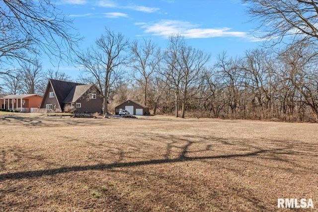 12 OAKLAND Drive, Riverton, IL 62561