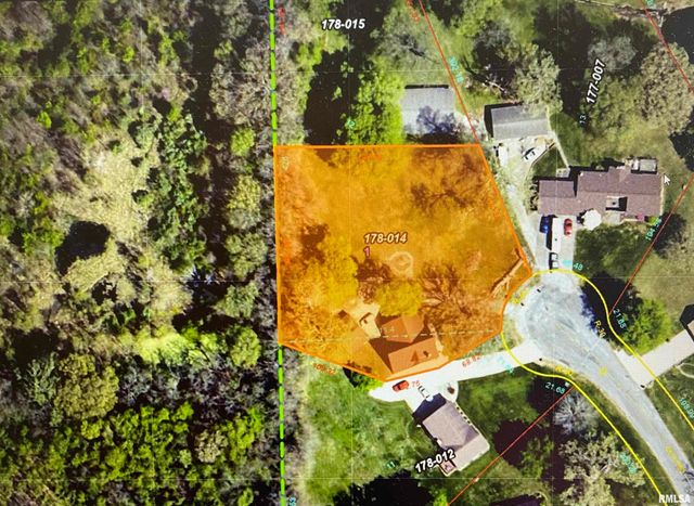 12 OAKLAND Drive, Riverton, IL 62561