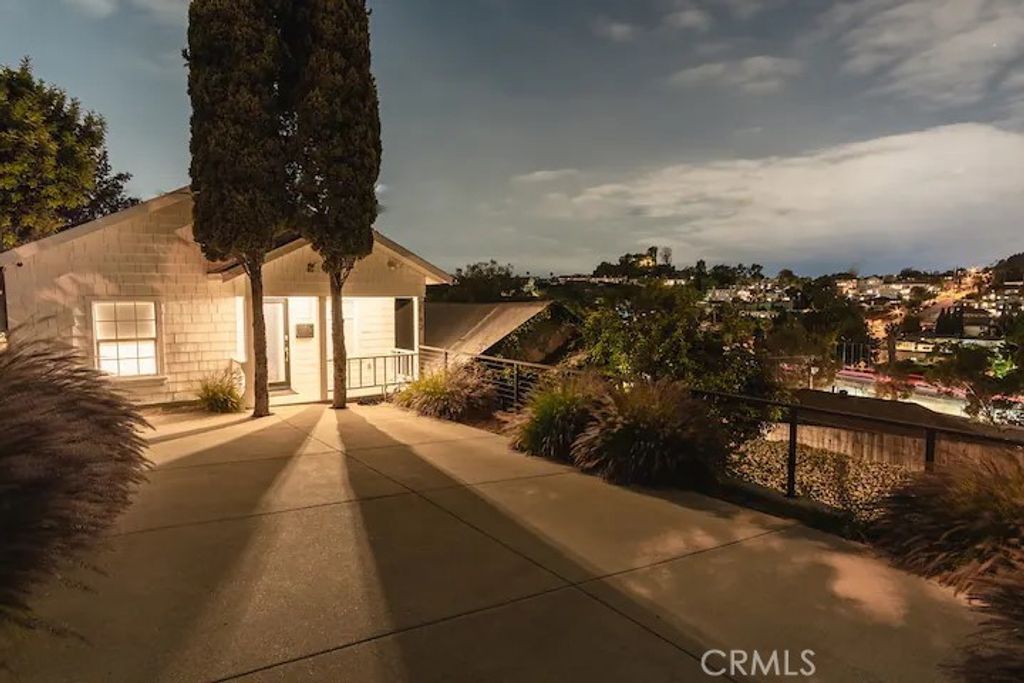 2142 Fargo Street, Los Angeles, CA 90039 — photo 2
