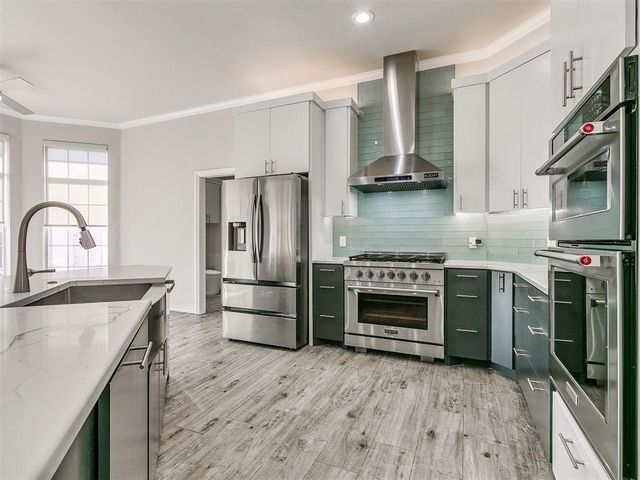 2520 Silverfield Lane, Edmond, OK 73025