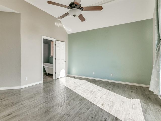 2520 Silverfield Lane, Edmond, OK 73025