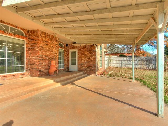 2520 Silverfield Lane, Edmond, OK 73025