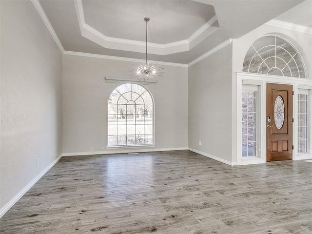 2520 Silverfield Lane, Edmond, OK 73025