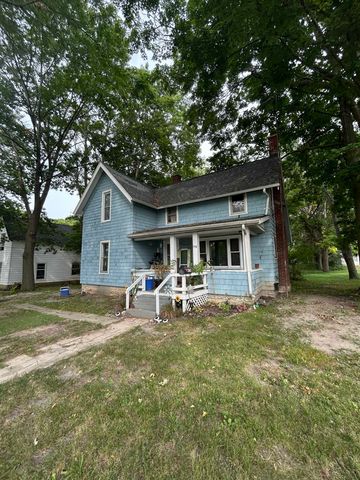 110 N Grover Avenue, Alma, MI 48801
