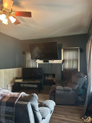 110 N Grover Avenue, Alma, MI 48801