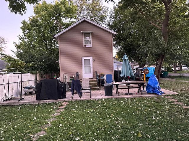 607 Richmond Street, Joliet, IL 60435
