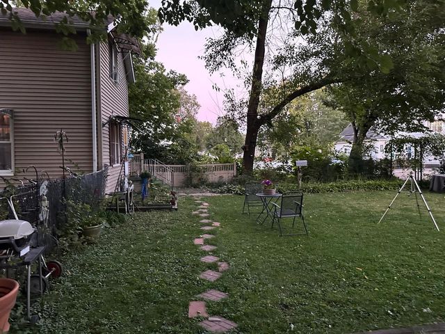 607 Richmond Street, Joliet, IL 60435
