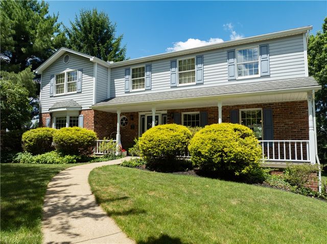 5911 Oak Hill Ct, Murrysville, PA 15632