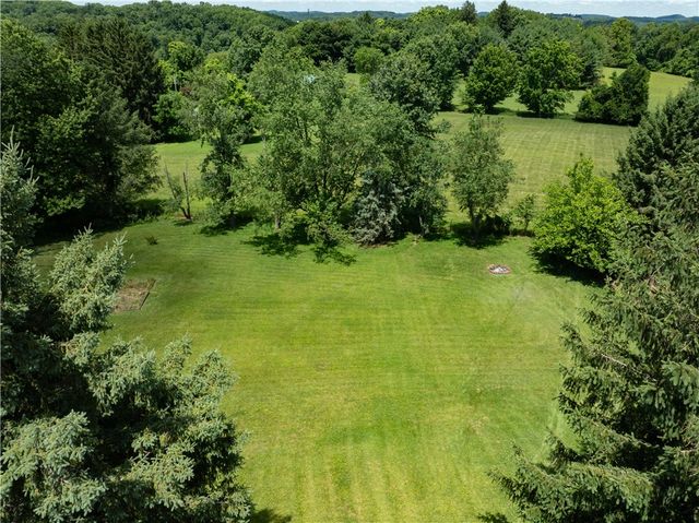 5911 Oak Hill Ct, Murrysville, PA 15632
