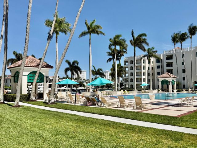 100 SE 5th Avenue 107, Boca Raton, FL 33432