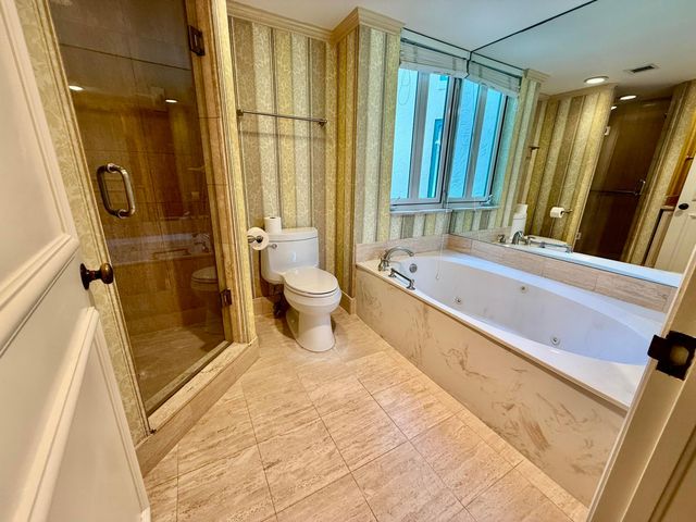 100 SE 5th Avenue 107, Boca Raton, FL 33432