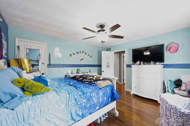 2302 King Richard Parkway, Miamisburg, OH 45342