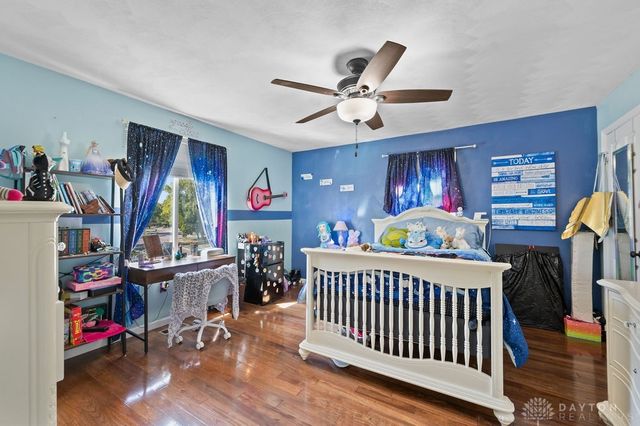 2302 King Richard Parkway, Miamisburg, OH 45342