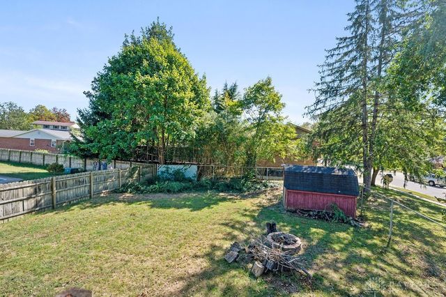 2302 King Richard Parkway, Miamisburg, OH 45342