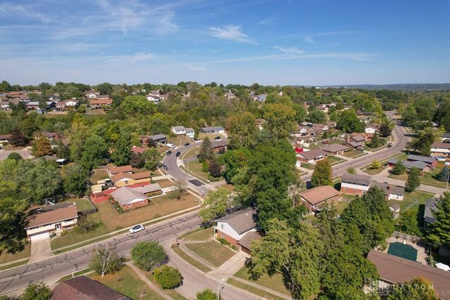 2302 King Richard Parkway, Miamisburg, OH 45342