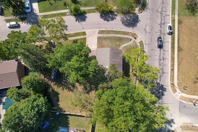 2302 King Richard Parkway, Miamisburg, OH 45342