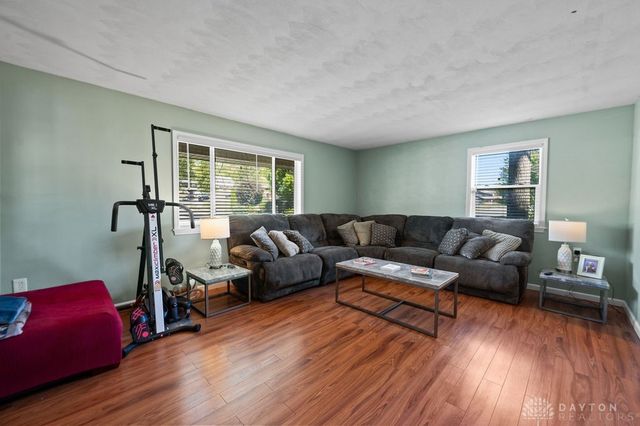 2302 King Richard Parkway, Miamisburg, OH 45342