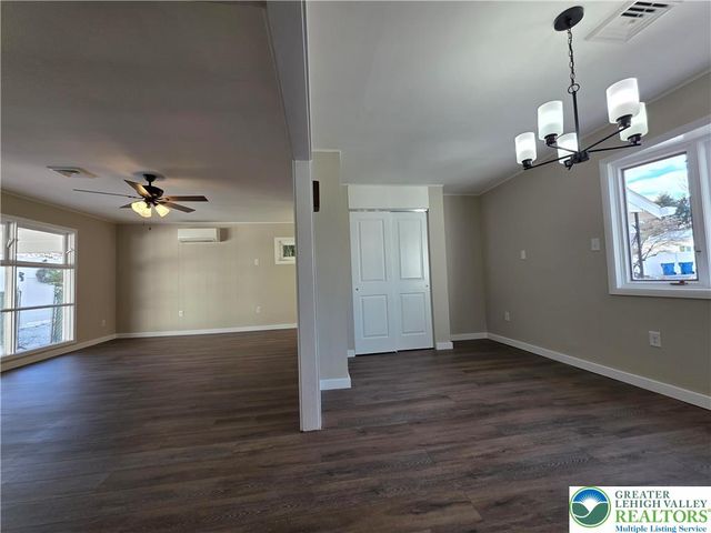 1958 Aripine Avenue, Bethlehem City, PA 18018