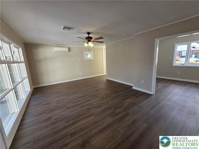 1958 Aripine Avenue, Bethlehem City, PA 18018