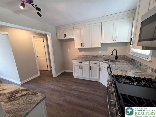 1958 Aripine Avenue, Bethlehem City, PA 18018