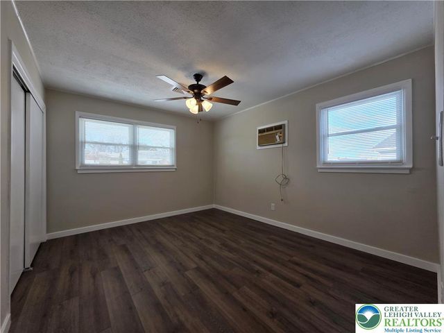 1958 Aripine Avenue, Bethlehem City, PA 18018