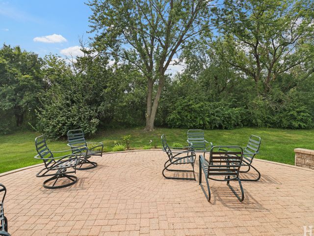 8032 Connor Drive, Long Grove, IL 60047