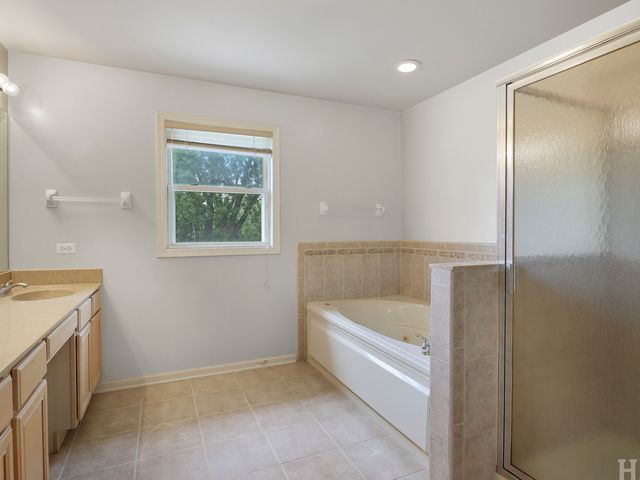 8032 Connor Drive, Long Grove, IL 60047