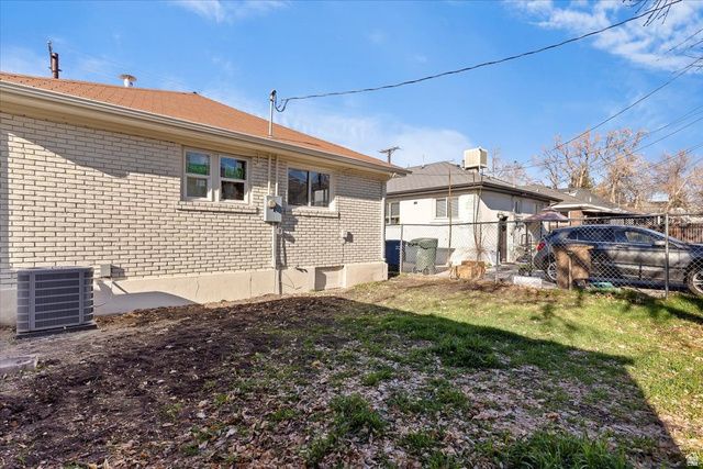 2327 S 700 E, Salt Lake City, UT 84106