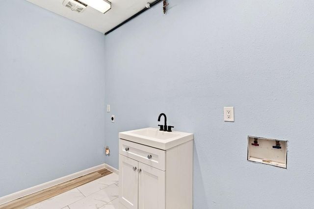 9402 Alcott Drive, Houston, TX 77080
