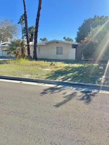 995 E Chia Road, Palm Springs, CA 92262