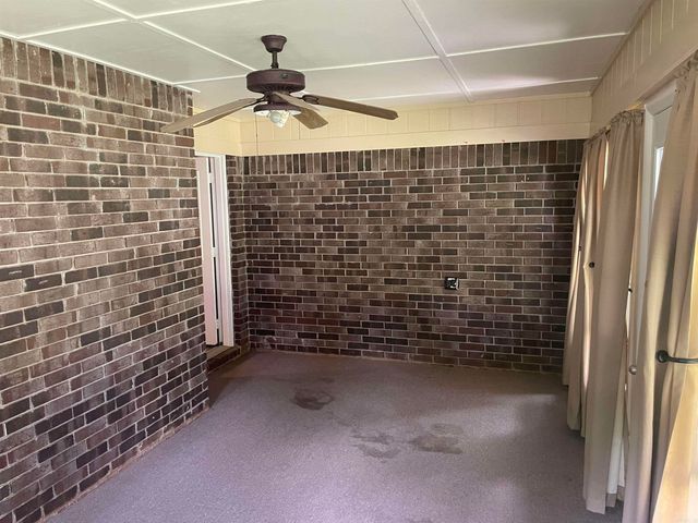 13 Bernard, Conway, AR 72032