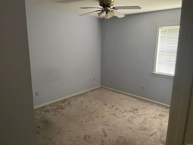 13 Bernard, Conway, AR 72032