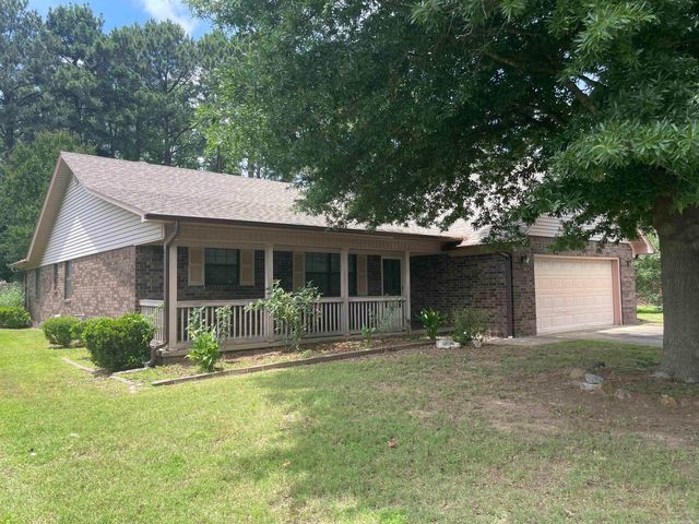 13 Bernard, Conway, AR 72032