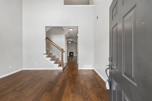 422 Normandy Cir, Nashville, TN 37209