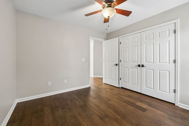 422 Normandy Cir, Nashville, TN 37209