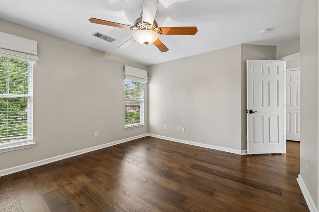 422 Normandy Cir, Nashville, TN 37209