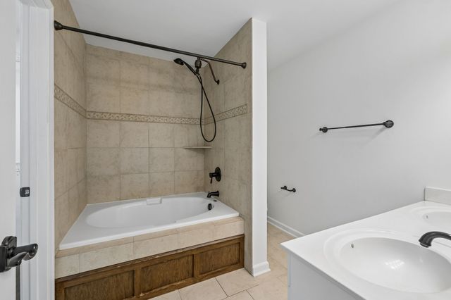 422 Normandy Cir, Nashville, TN 37209