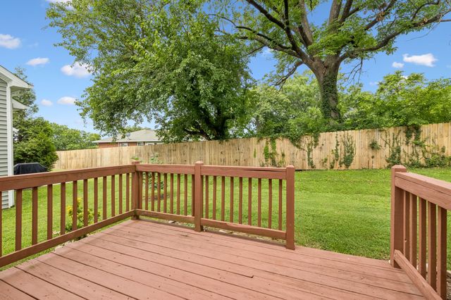 422 Normandy Cir, Nashville, TN 37209