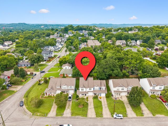 422 Normandy Cir, Nashville, TN 37209