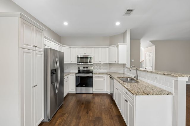 422 Normandy Cir, Nashville, TN 37209