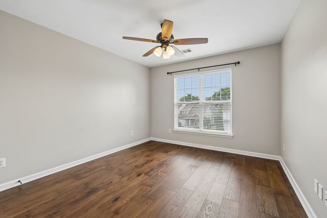 422 Normandy Cir, Nashville, TN 37209