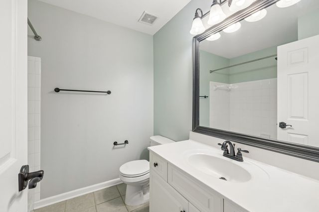 422 Normandy Cir, Nashville, TN 37209