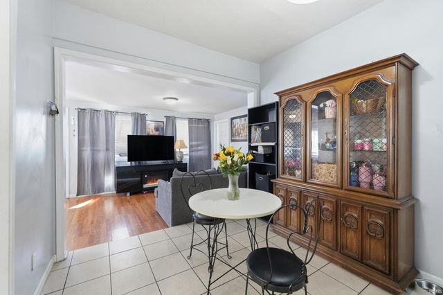 2319 Kenwood Avenue, Fort Wayne, IN 46805