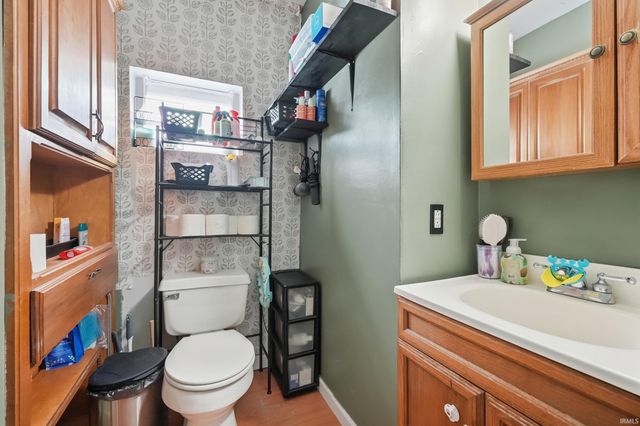 2319 Kenwood Avenue, Fort Wayne, IN 46805