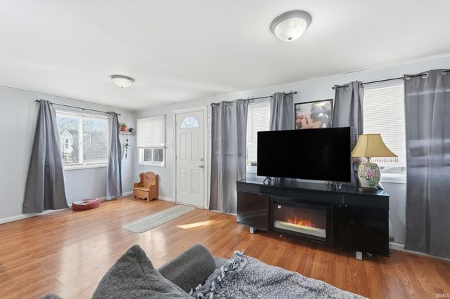 2319 Kenwood Avenue, Fort Wayne, IN 46805