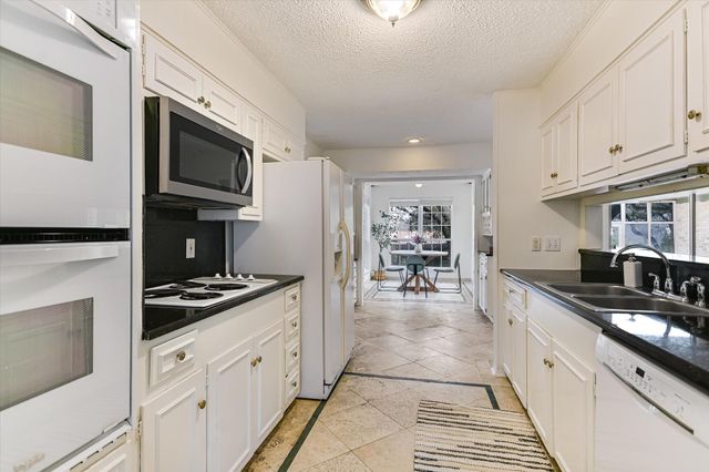 7201 Mesa DR, Austin, TX 78731