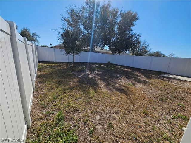 1622 SW 33rd ST, Cape Coral, FL 33914