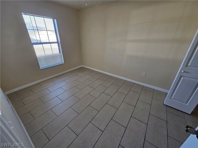 1622 SW 33rd ST, Cape Coral, FL 33914